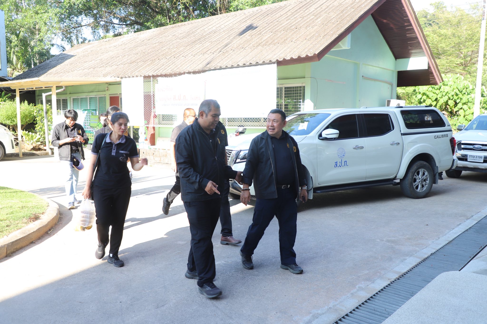 title - เลขาฯ ส.ป.ก. ลงพื้นที่ตรวจเยี่ยม พร้อมให้กำลังใจเจ้าหน้าที่ ส.ป.ก.กระบี่